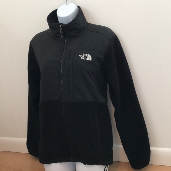 Black north face jacket PRICE NEGOTIABLE!!🥰 - Picture 1 of 8